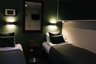 Отель Hotellilaiva Wuoksi Куопио Двухместный номер с 2 отдельными кроватями - Размещение с домашними животными не допускается-1